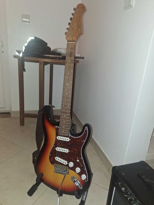 Bundle Guitarra Harley Benton ST-62 SB Vintage Series