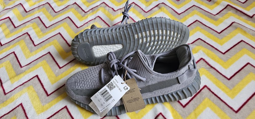 YEEZY Boost 350 v2 Steel Grey Rozmiar 43 1/3