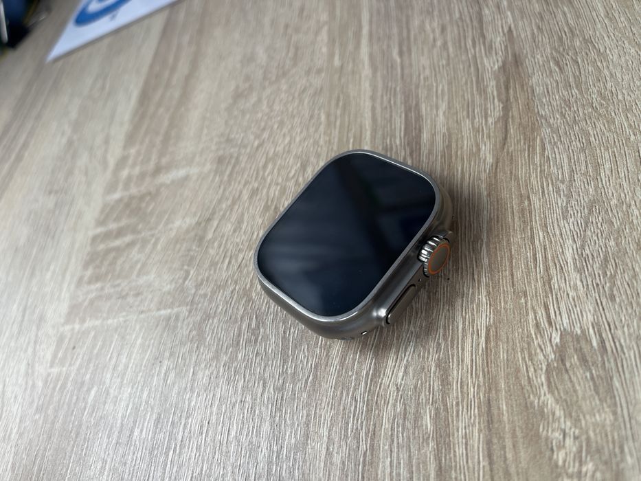 Apple Watch Ultra + Alpine Loop (vidro tradeiro partido)