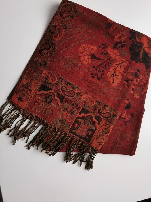 Duży szal chusta. Oryginalna