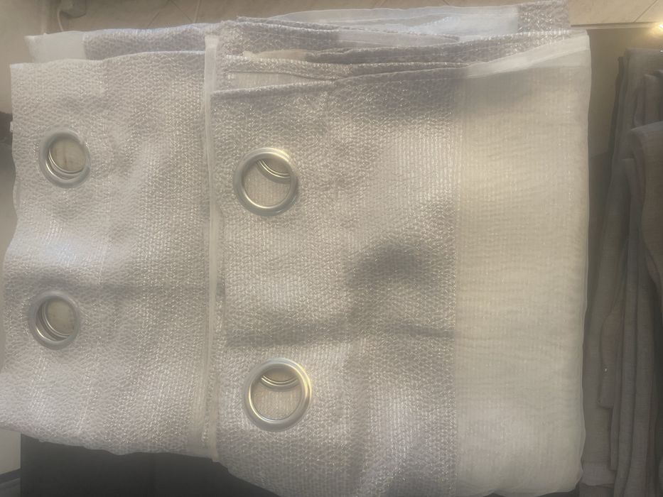 2 conjuntos de cortinados