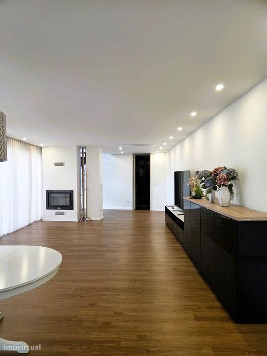 Moradia Isolada T4 C/Piscina