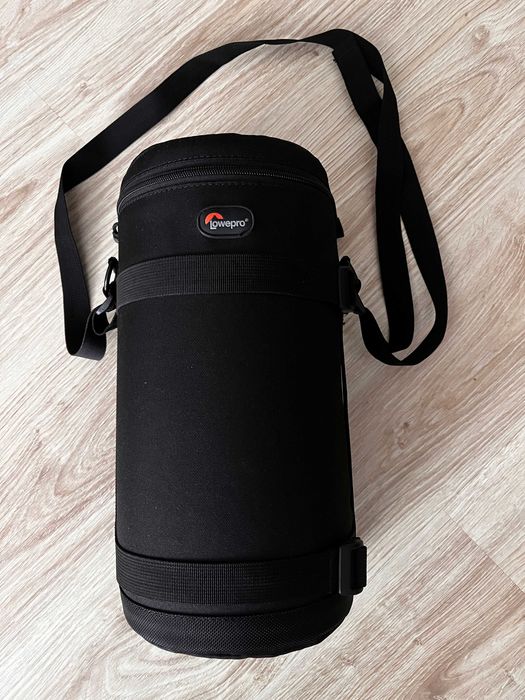 Profesjonalny futerał Lowepro na obiektyw 13x32 cm