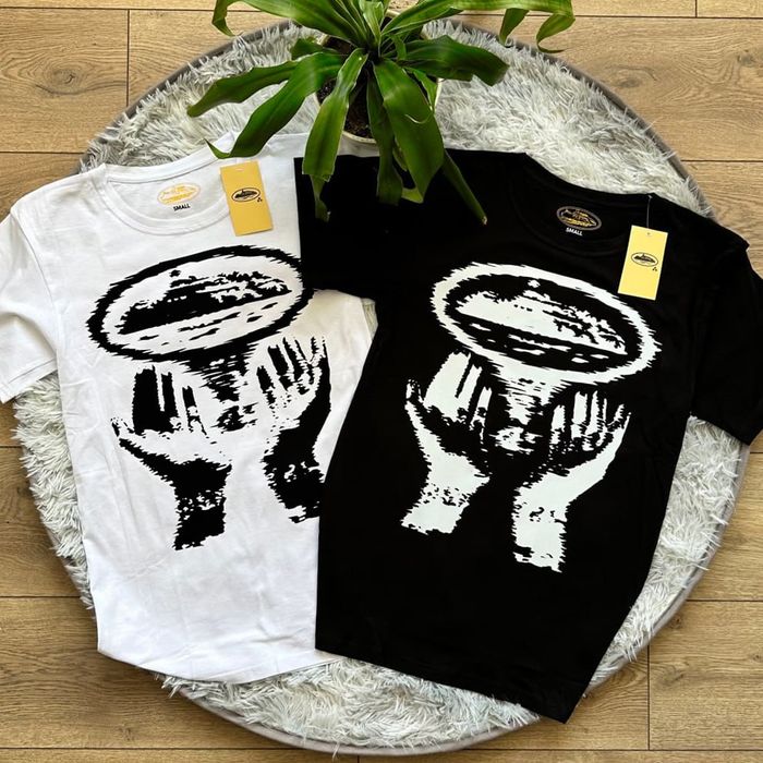 Футболка CORTEIZ Hands
