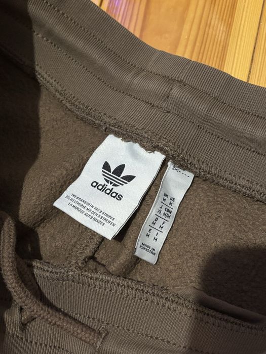 Штани adidas Trefoil Essentials