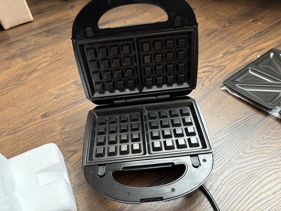 Бутербродниця, вафельниця Rainberg