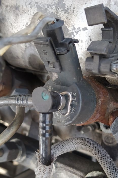 Wtryskiwacz Wtrysk 1.9 DCI Renault Scenic II Megane II Laguna Nissan