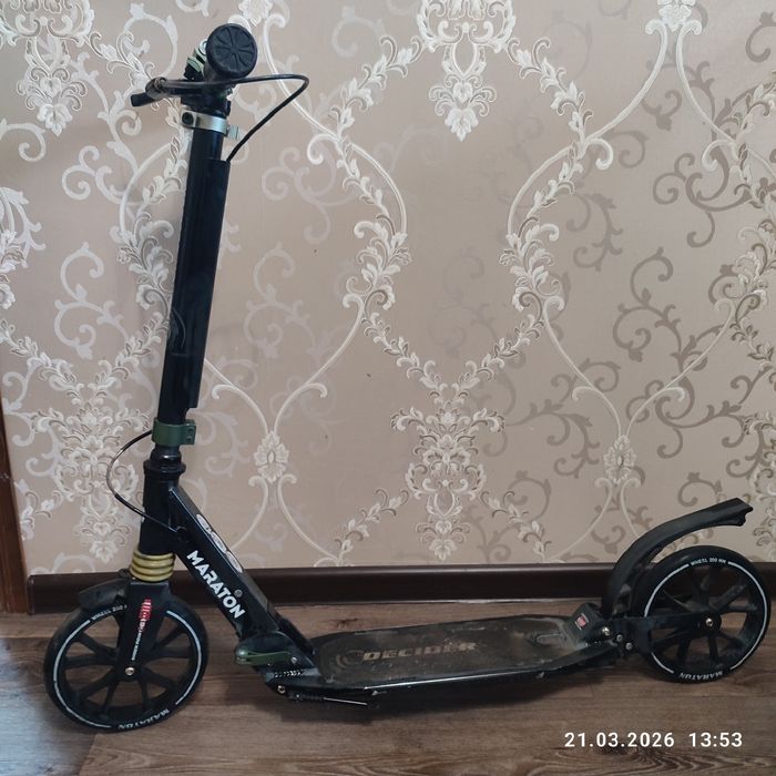 Продам двоколісний самокат MARATON на великих  колесах