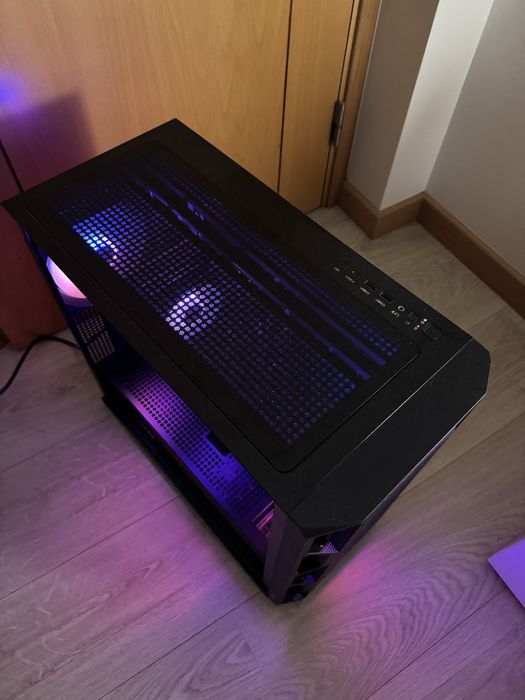 Pc gamer muito pouco usado