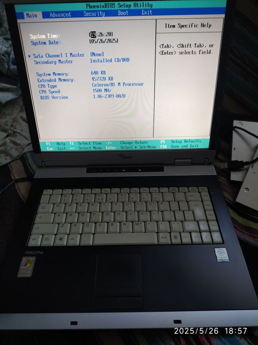 Fujitsu Siemens Amilo PRO V2030