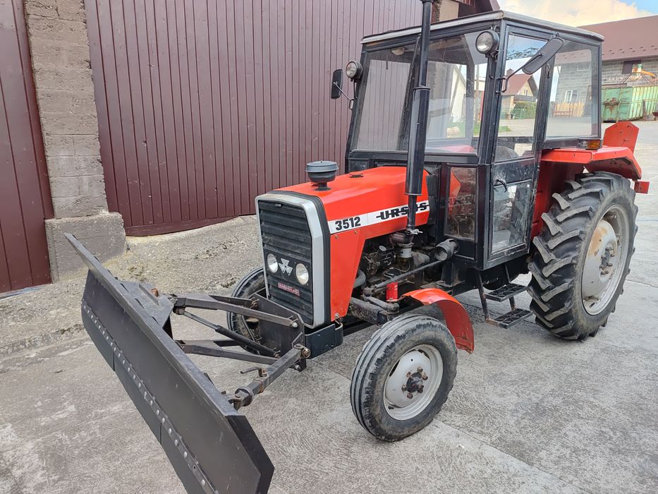 Massey Ferguson 255 z pługiem