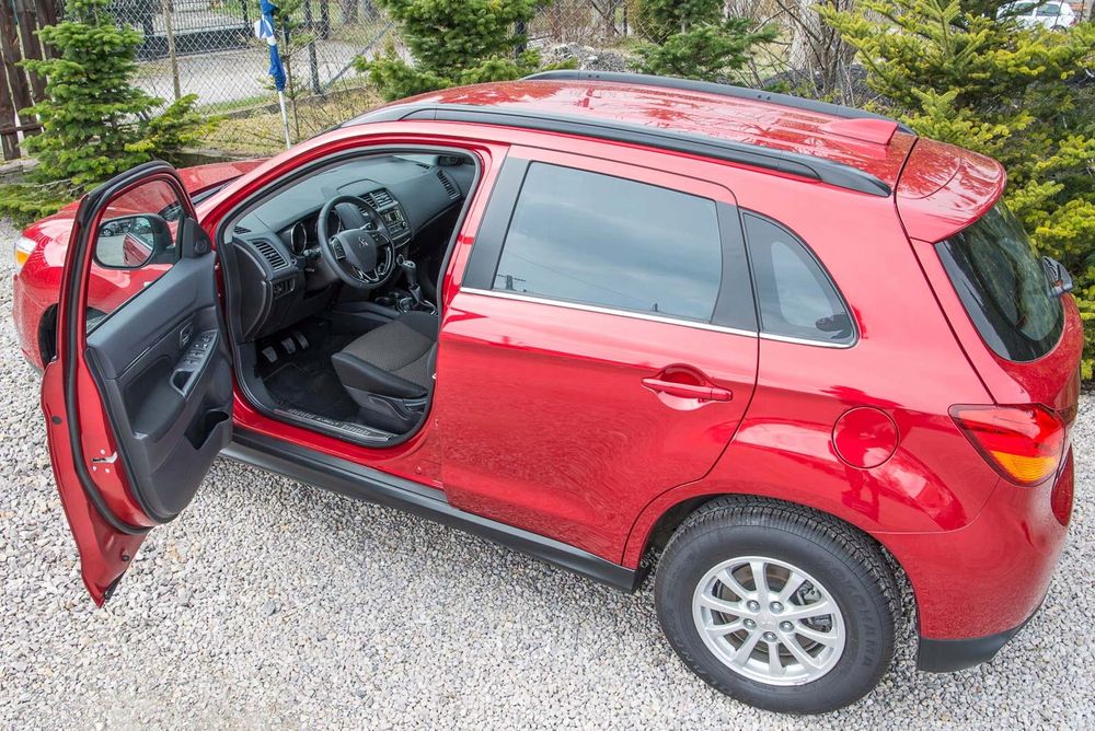 wewnętrzne górne listwy progowe mitsubishi asx iii
