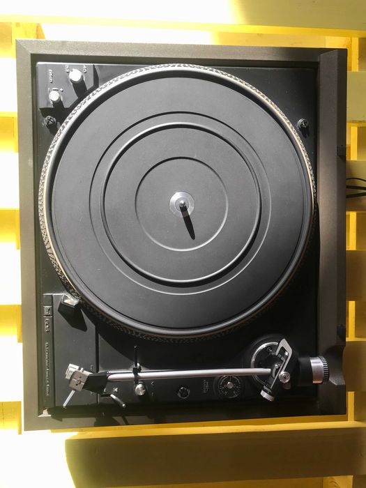 Gramofon Dual 606
