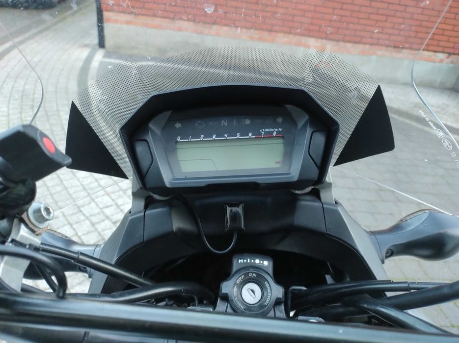 Honda NC700 osłona przeciwsłoneczna licznika motocykla
