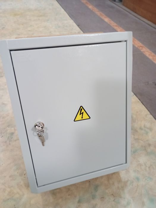 Ящик электрический внутреннего крепления на 24 пакетника