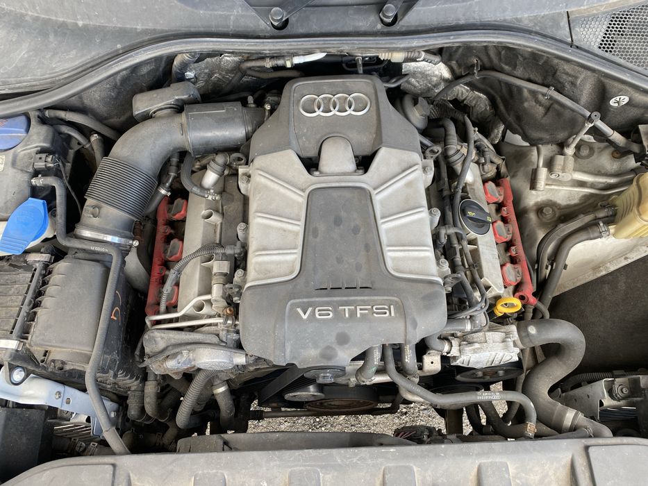 Audi q7 2015 рік