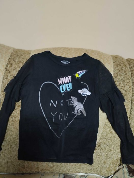 Нарядна блуза на дівчину