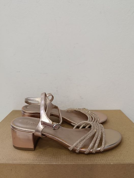 Tamaris sandały na niskim słupku rozmiar 38