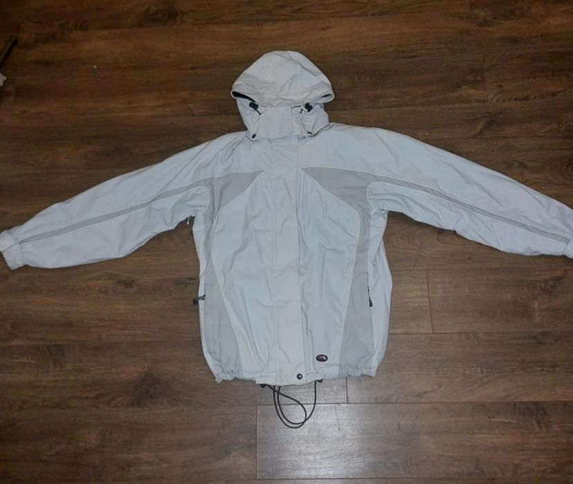 чоловіча  куртка.               .