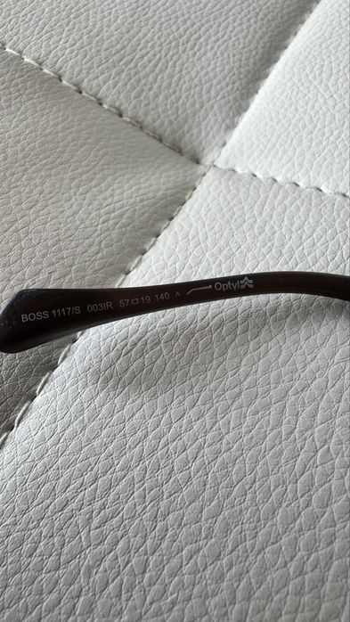 Sprzedam nowe oryginalne męskie okulary BOSS