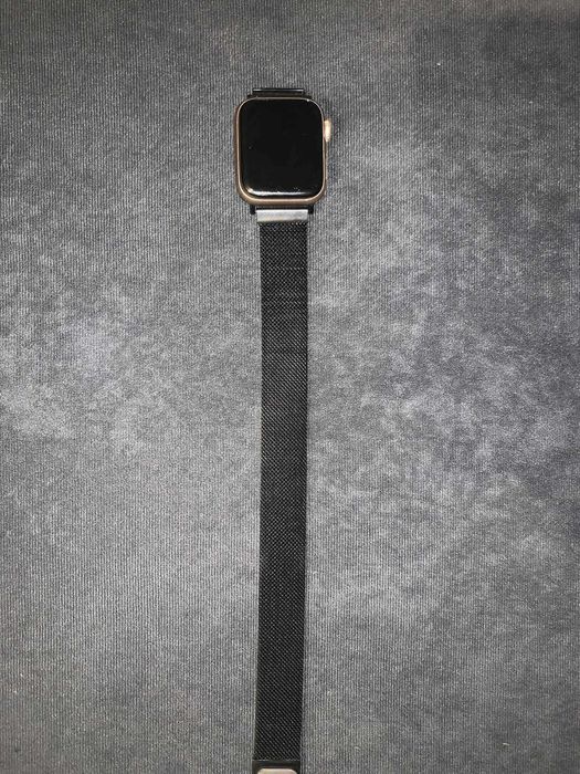 Apple Watch Series 5 40mm GPS Pink Gold (Różowe Złoto)