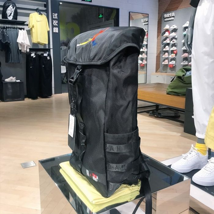 Міський рюкзак у стилі Jordan — хіт продажу