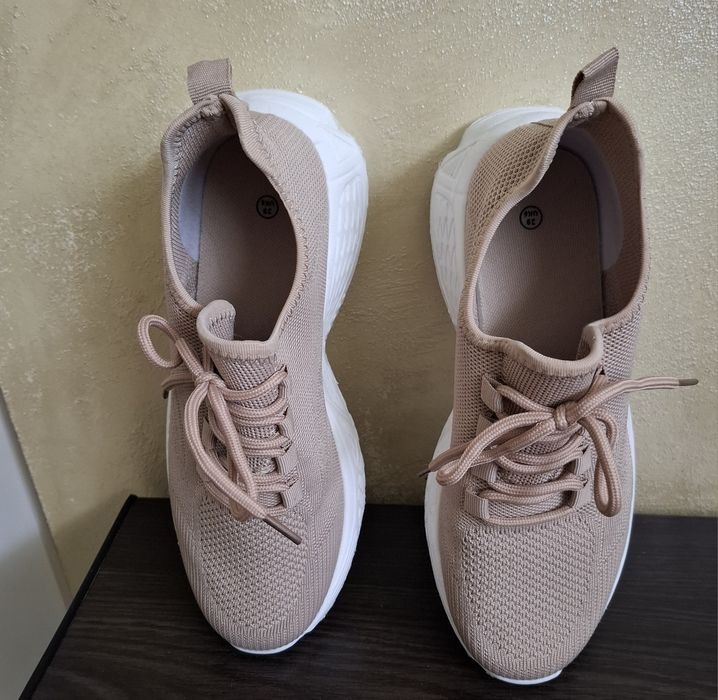 Lekkie buty sportowe