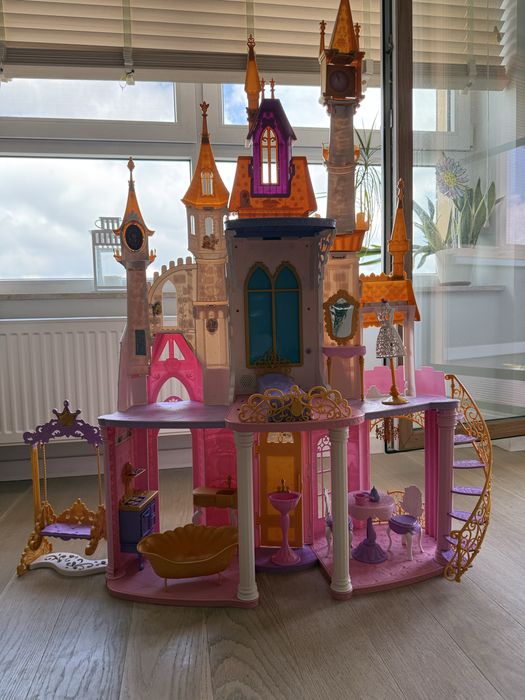 Disney Princess domek dla lalek / zamek