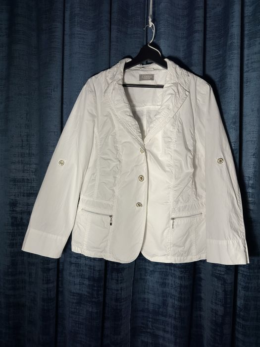 Kurtka wiosenna biała