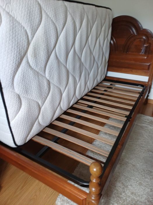 Conjunto de moveis de quarto.