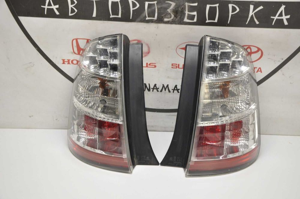 Ліхтарі задні фонарі стопи Toyota Prius 20 2003-2009 р.