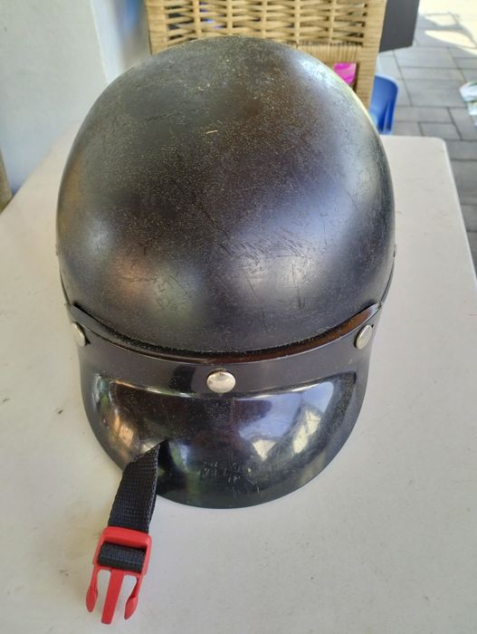 Kask do motoru zabytek