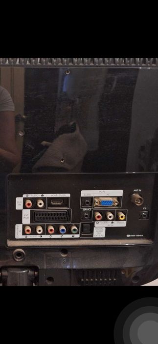TV LCD Samsung 32 polegadas, não é Smart