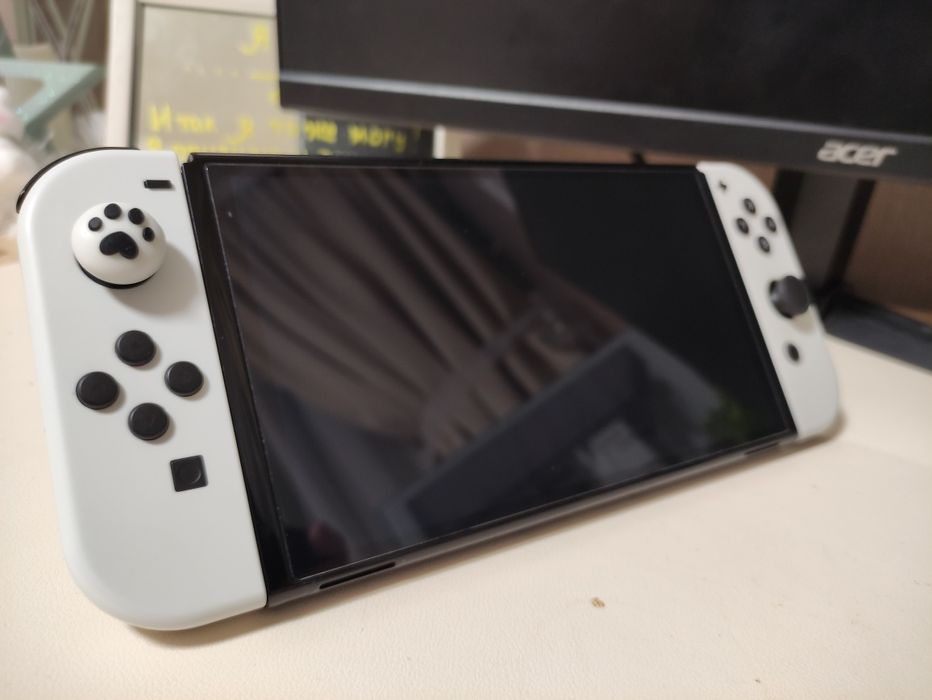 Продам switch oled б/у стан гарний