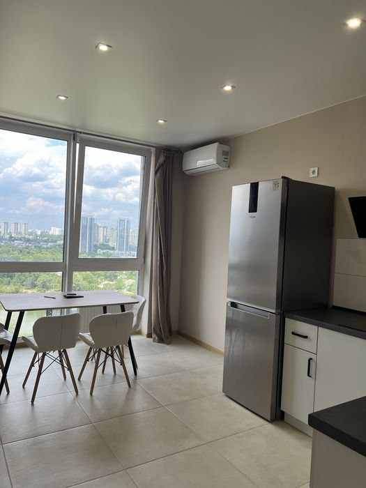 Здам квартиру 40м² біля метро Славутич