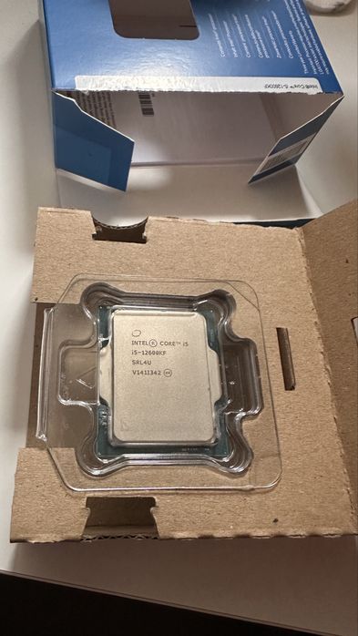 Intel i5 12600kf