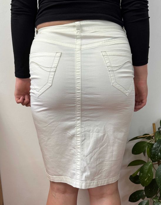 Spódnica biała kremowa spódniczka do kolan bawełniana Active Wear 40 L