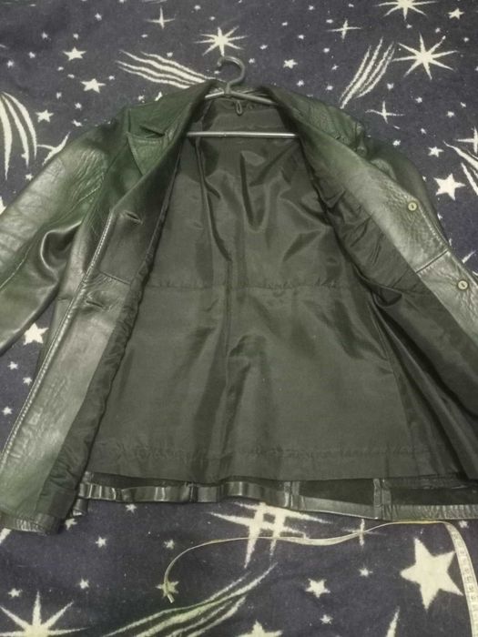 Женский кожаный пиджак .