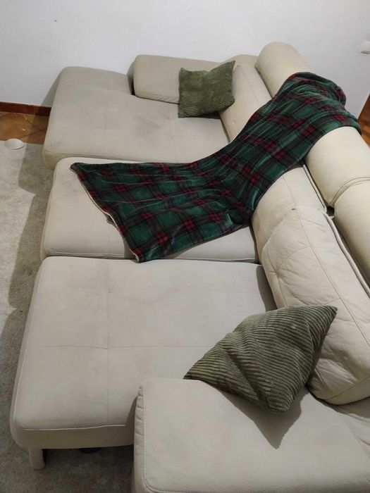 Sofá retrátil com chaise