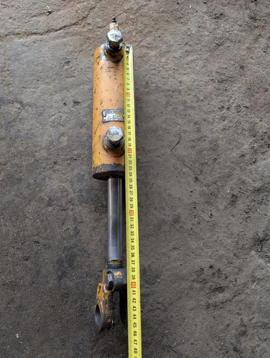 Продам гідроциліндр