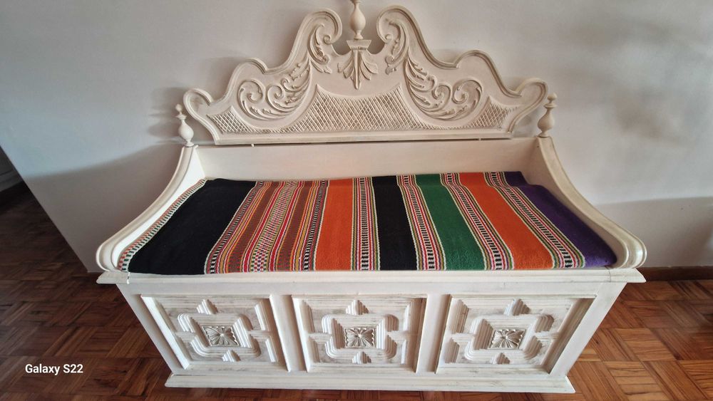 Arca antiga / assento