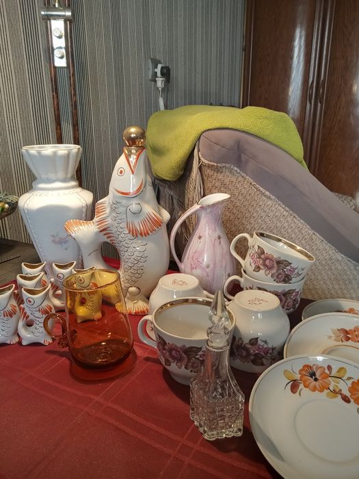 Ваза цветное стекло Чехословакия тарелки японские