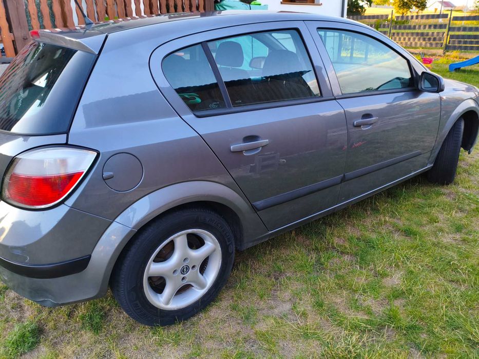 Opel Astra 3 (H) - 1.6 - 2006