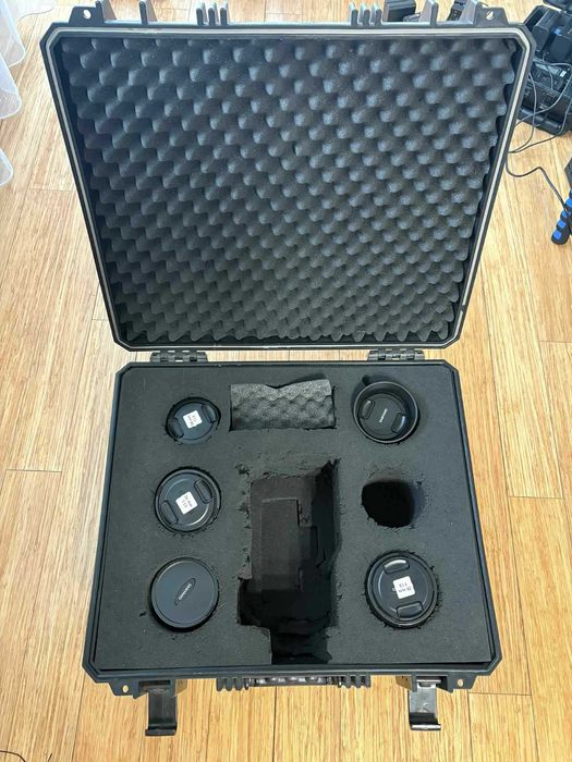 Kamera Sony FS700R +Rekorder Odyssey 7Q 4K +Set obiektywów Samyang