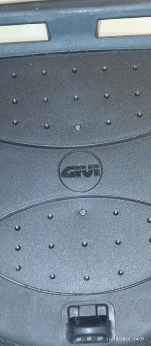 Topcase Givi 30 litros + suporte para Yamaha XJ6 2008