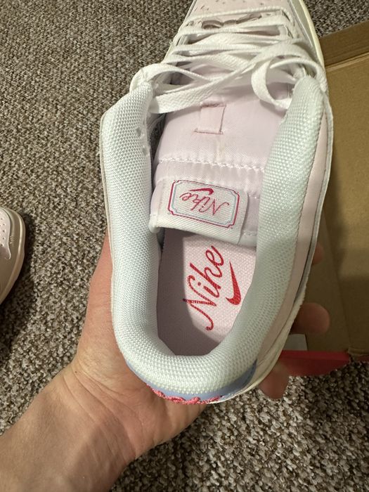 Nike Dunk Low Valentine's Day