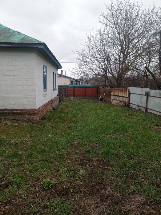 Оселя біля Чернігова. Поряд річка Десна. Є-ВІДНОВЛЕННЯ.