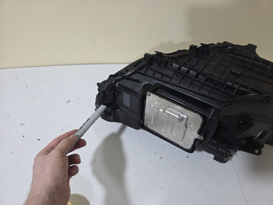 Фара ліва Volvo XC40 2023-2026 Pixel USA