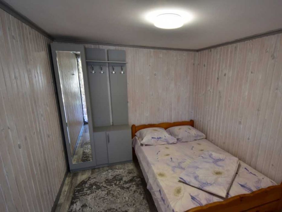 Світязь | 3 кімнати | Подобово 2 поверху будинку  | 6 осіб | 800 м до озера Тополі | 1,5 км Центральний Пляж