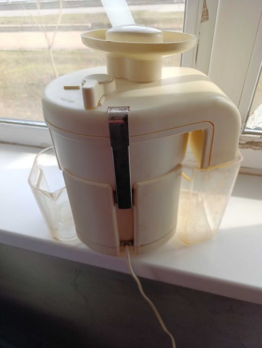 Соковыжималка Журавинка СВСП -102